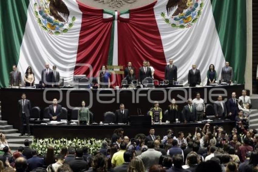 CONGRESO DE LA UNIÓN . ANIVERSARIO PUEBLA