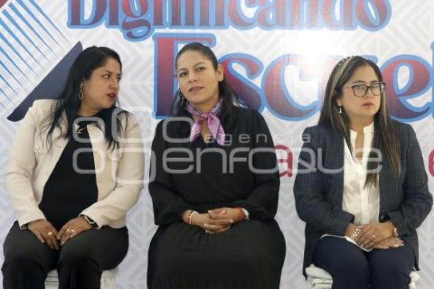 SAN ANDRÉS CHOLULA . ENTREGA PINTURA A ESCUELAS