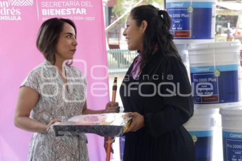 SAN ANDRÉS CHOLULA . ENTREGA PINTURA A ESCUELAS