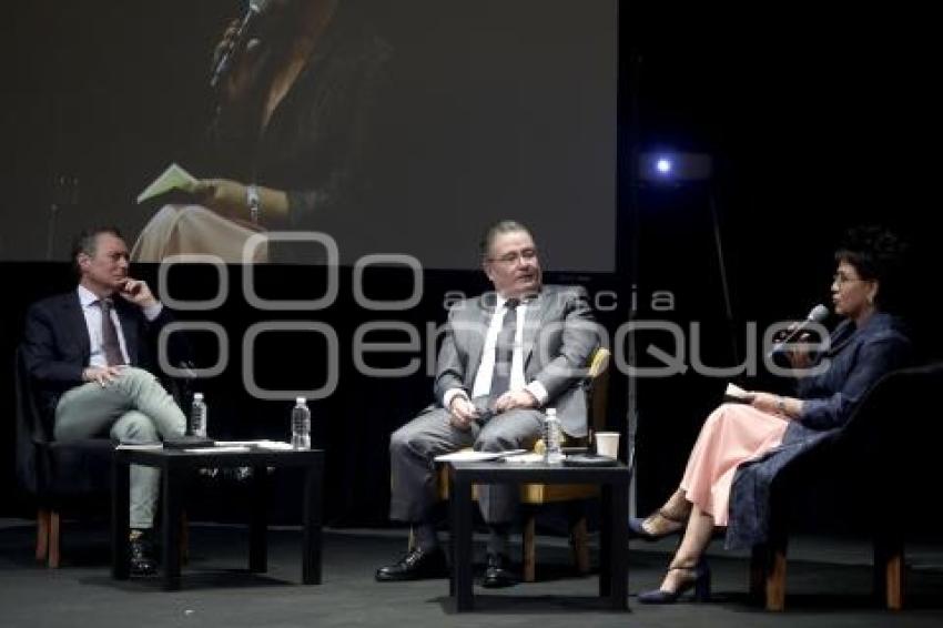 PRESENTACIÓN DEL LIBRO . SESENTA
