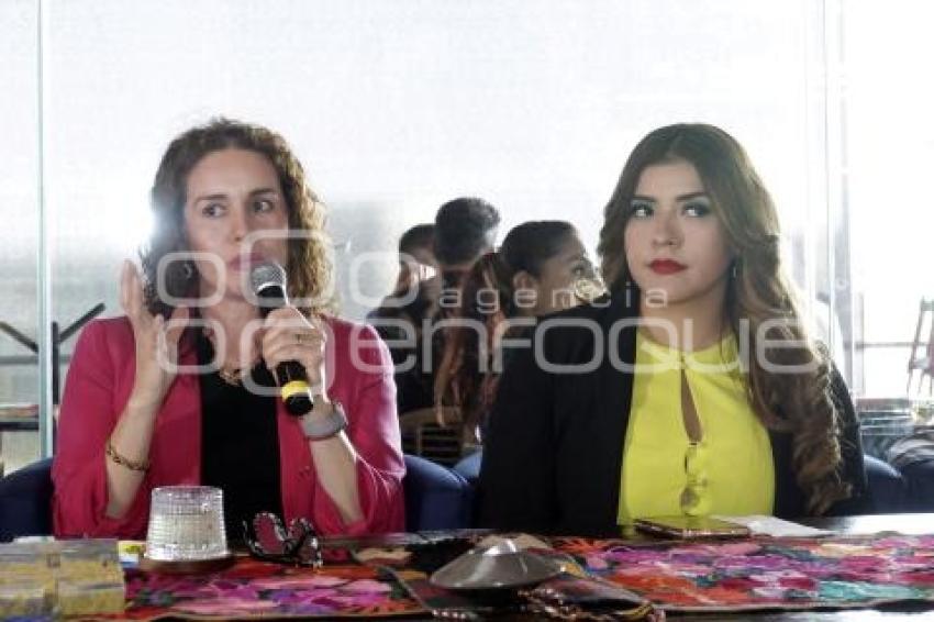 MUJERES CREANDO UN FUTURO
