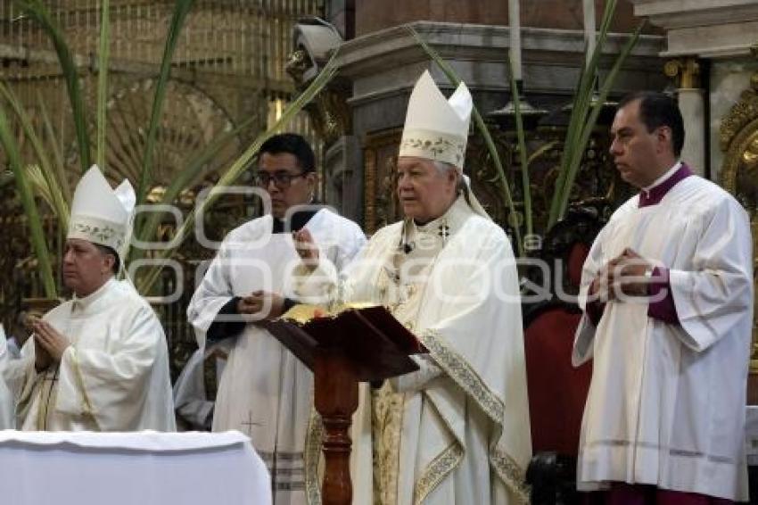 RELIGIÓN . MISA CRISMAL