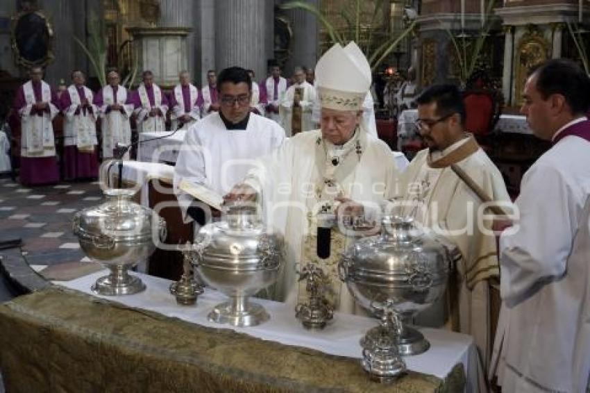 RELIGIÓN . MISA CRISMAL