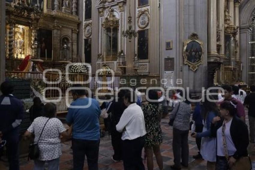 VISITA DE LAS SIETE CASAS