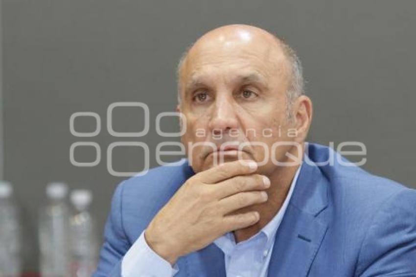 VÍCTOR GERARDO GABRIEL