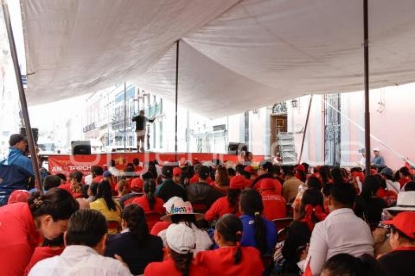 CIERRE VIAL . ANTORCHA MAGISTERIAL