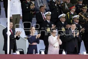 DESFILE 5 DE MAYO