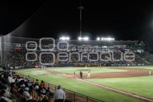 BÉISBOL . PERICOS VS DIABLOS