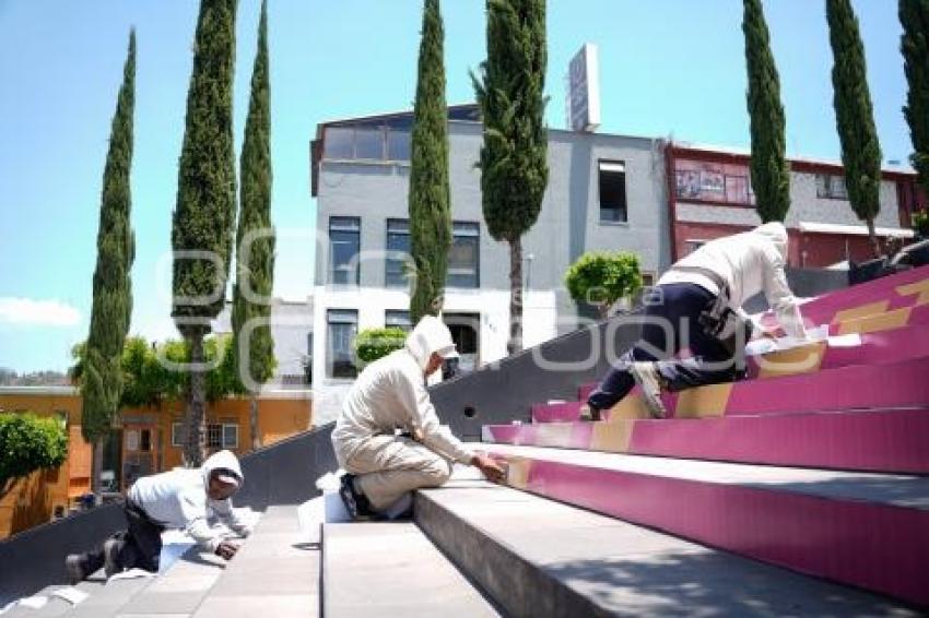 TLAXCALA . ESCALINATAS LOS HÉROES