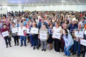 TLAXCALA . ENTREGA DE DESGRANADORAS