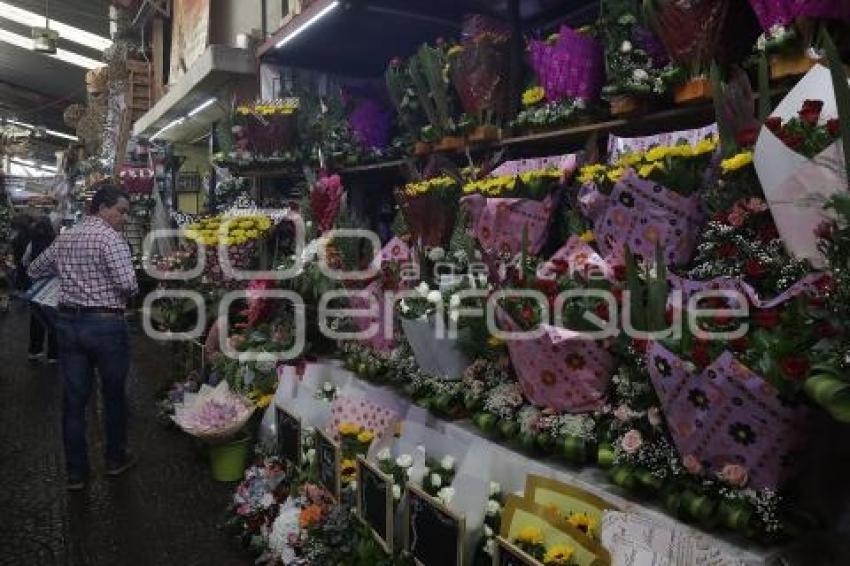 VENTA DE FLORES . 10 DE MAYO