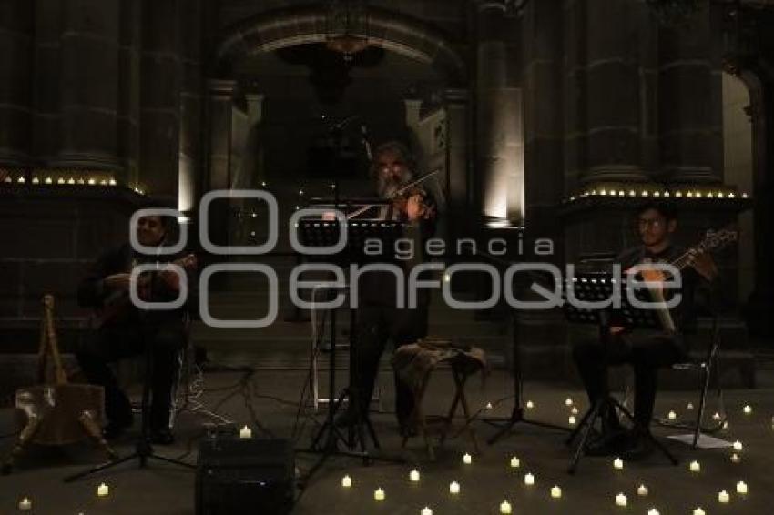 CONCIERTO ENTRE VELAS