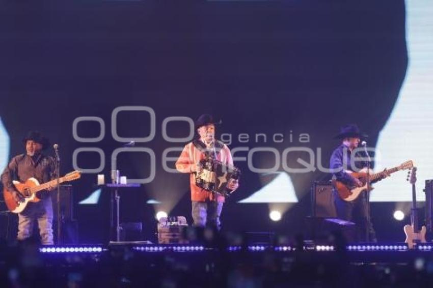 FERIA DE PUEBLA 2025 . INTOCABLE