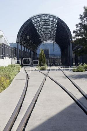 ESTACIÓN . TREN TURÍSTICO