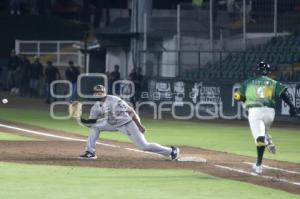 BÉISBOL . PERICOS VS LEONES