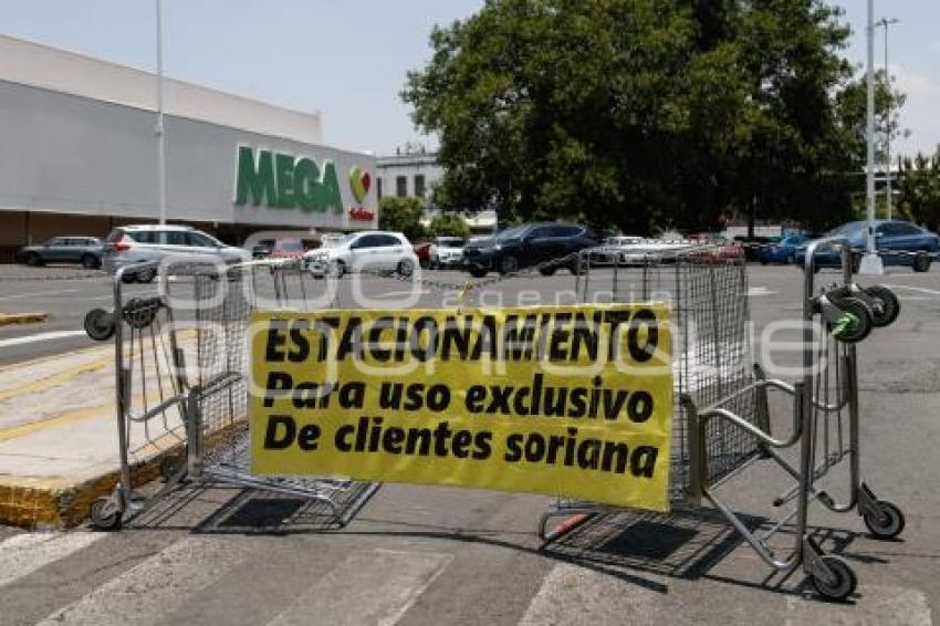 ESTACIONAMIENTO . SORIANA