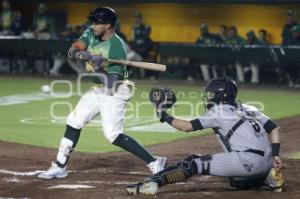 BÉISBOL . PERICOS VS LEONES