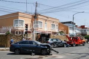 CHOQUE . 27 PONIENTE
