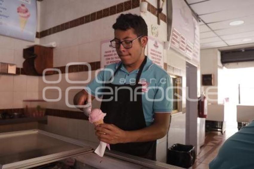 OLA DE CALOR . PALETERÍA