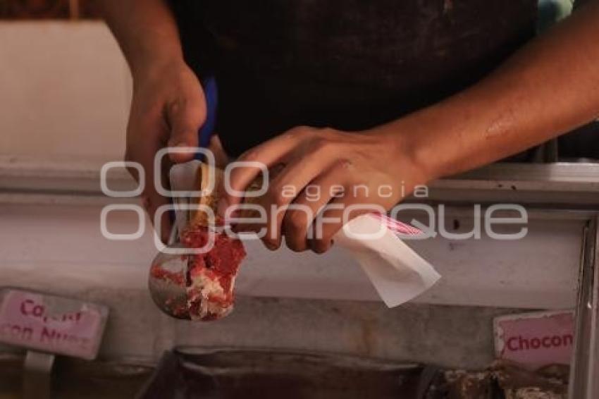 OLA DE CALOR . PALETERÍA