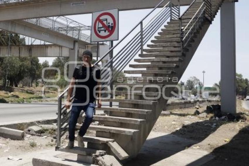 PUENTE PEATONAL