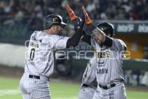 BÉSBOL. PERICOS VS LEONES