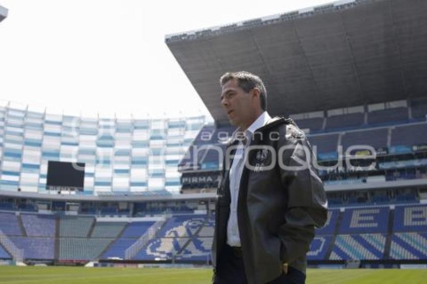 CLUB PUEBLA . RAFAEL GARCÍA