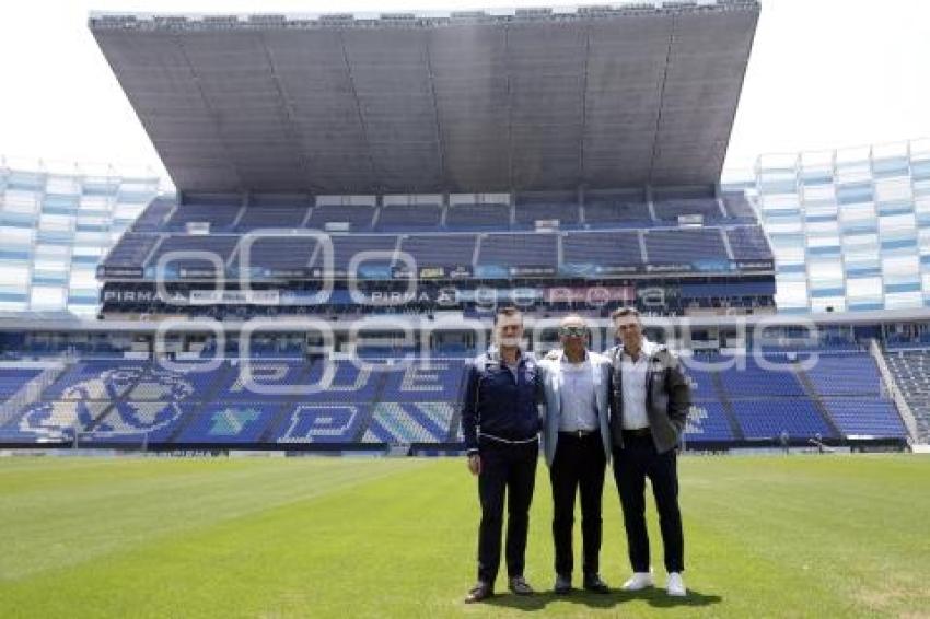 CLUB PUEBLA . RAFAEL GARCÍA