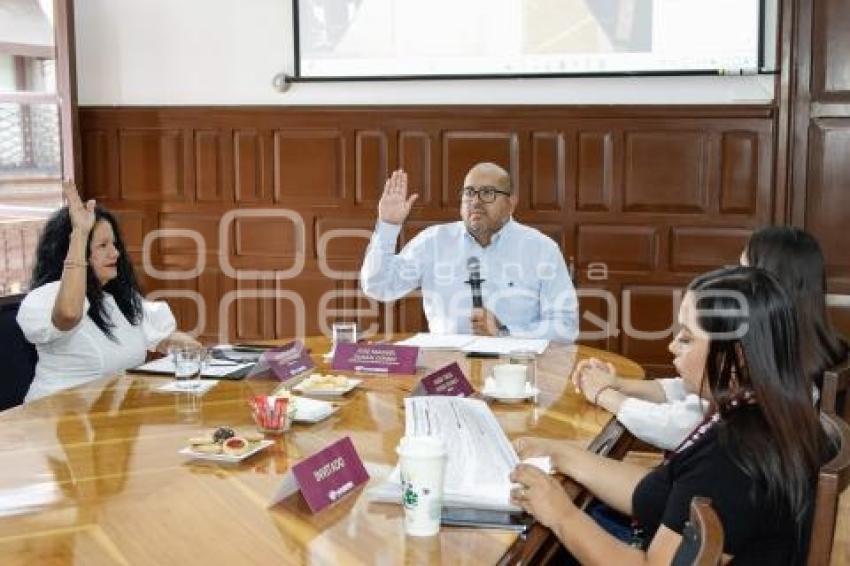REGIDORES . COMISIÓN DE VIGILANCIA