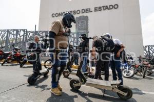 MANIFESTACIÓN . MOTOCICLISTAS