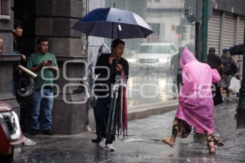 CLIMA . LLUVIA