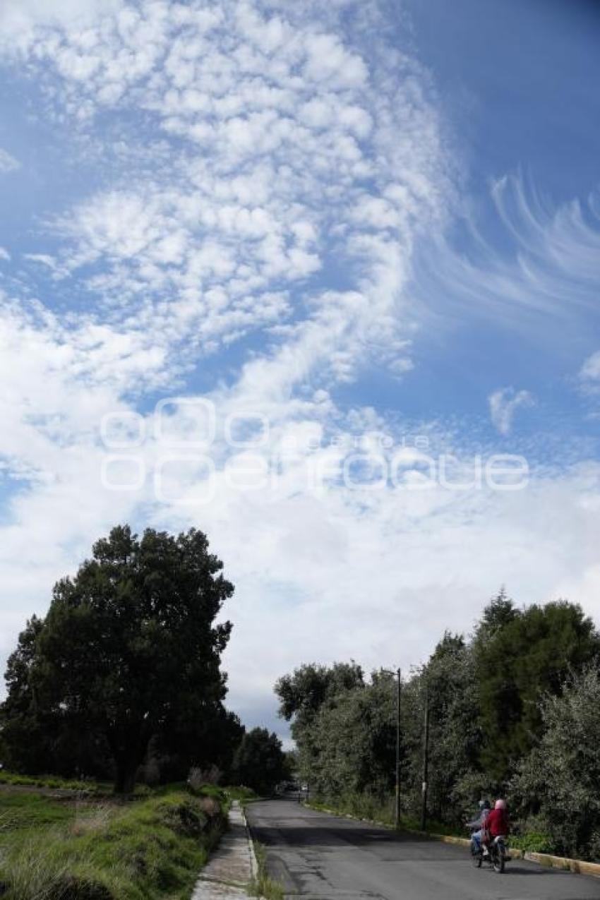 TLAXCALA . NUBES CIRRUS