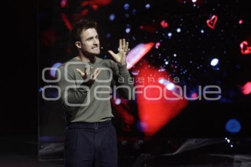 FESTIVAL DE LAS IDEAS . MATTHEW HUSSEY