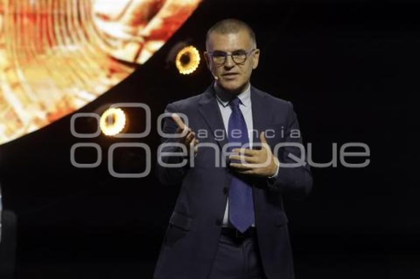 FESTIVAL DE LAS IDEAS . SIMEON DJANKOV