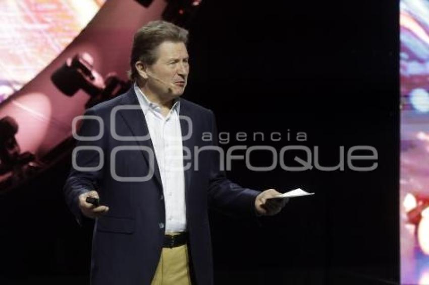 FESTIVAL DE LAS IDEAS . ROBERTO SALINAS