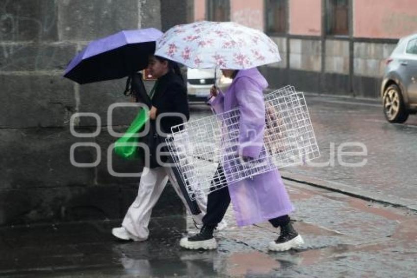 CLIMA . LLUVIA