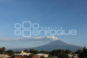 VOLCÁN POPOCATÉPETL . FUMAROLA