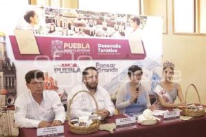 TURISMO . FERIA DE LIBRES