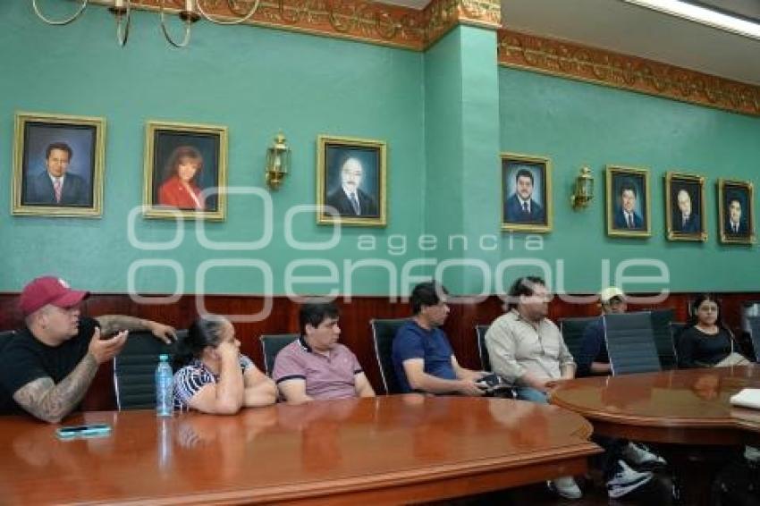 TLAXCALA . REUNIÓN COMERCIANTES SEMIFIJOS