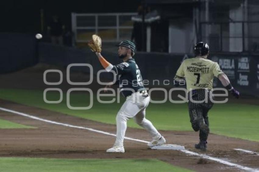 BÉISBOL . PERICOS VS DORADOS