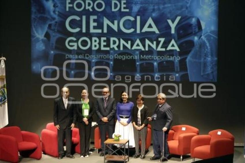 FORO DE CIENCIA Y GOBERNANZA