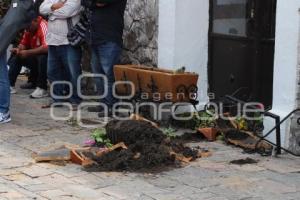 ATLIXCO . MANIFESTACIÓN COMERCIANTES