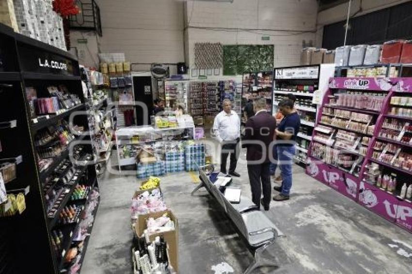 OPERATIVO . TIENDAS CHINAS