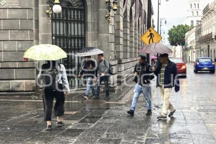 CLIMA . LLUVIA