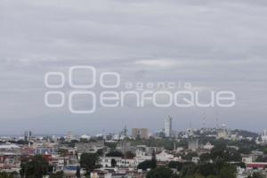 MEDIO AMBIENTE . DÍA NUBLADO