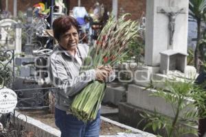 DÍA DEL PADRE . PANTEONES