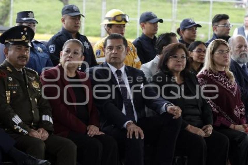 GOBIERNO ESTATAL . ENTREGA DE PATRULLAS