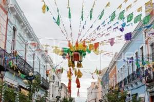 CALLE DE LOS DULCES . VANDALISMO