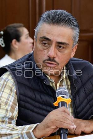 ÉDGAR DÁVILA