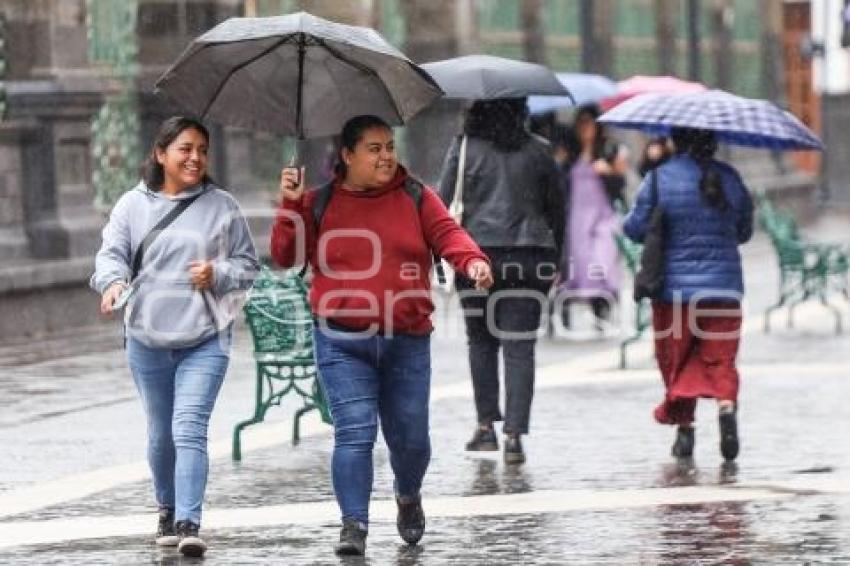 CLIMA . LLUVIA